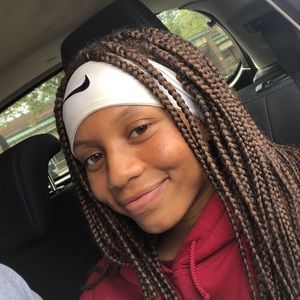 Meet your Posher, Talia